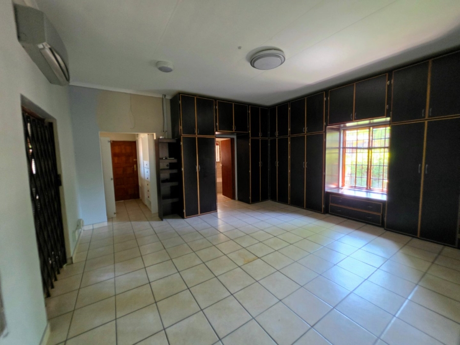 5 Bedroom Property for Sale in Keidebees Northern Cape